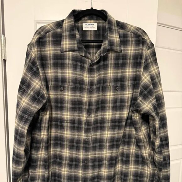 Plaid Flannel Pocket Shirt - Picture 2 of 5